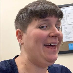 Meet your Posher, Lisa